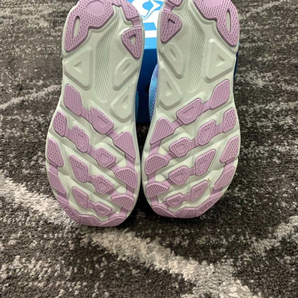 HOKA Clifton 9 Women's Athletic Running Sneaker Shoes Blue/Violet 5 through 7.5 - Picture 5 of 6